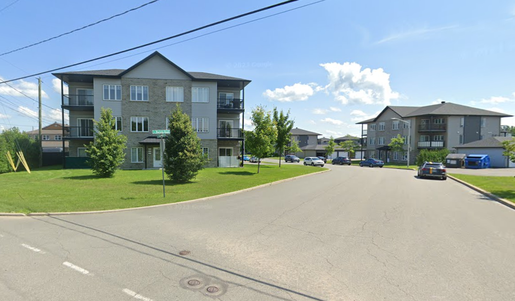 7785-7825 Chemin Ste-Marguerite - Photo 2 of 2