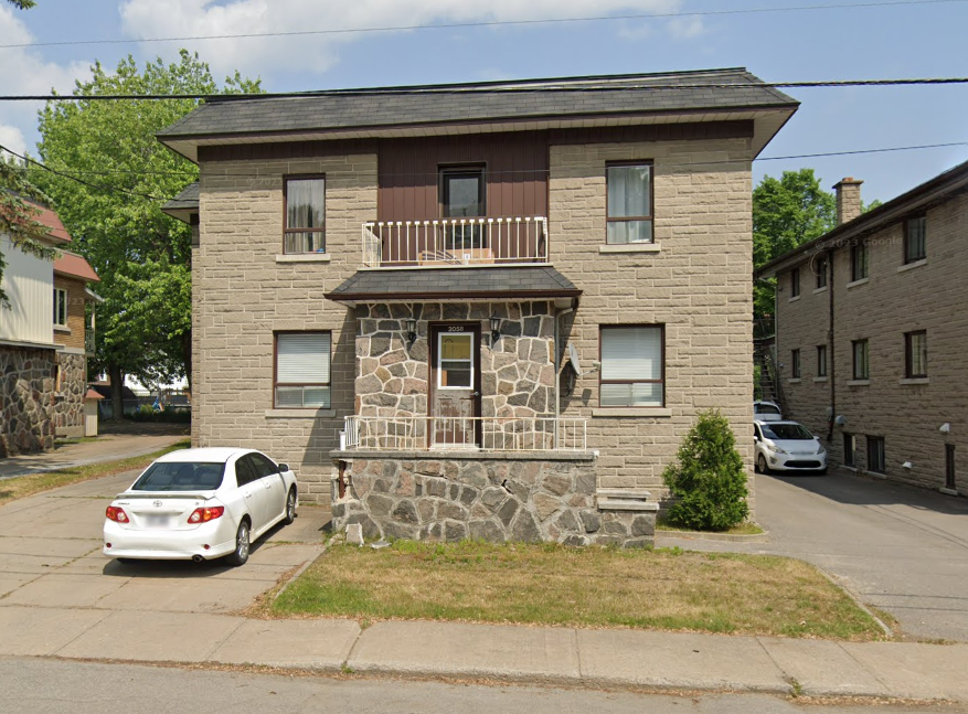 2058 RUE VICTORIA, TROIS - Photo 2 of 4