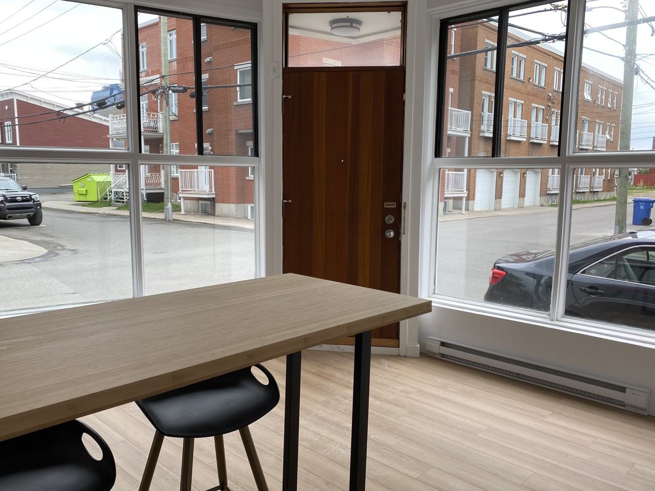 682 NIVERVILLE, TROIS - Photo 2 of 21