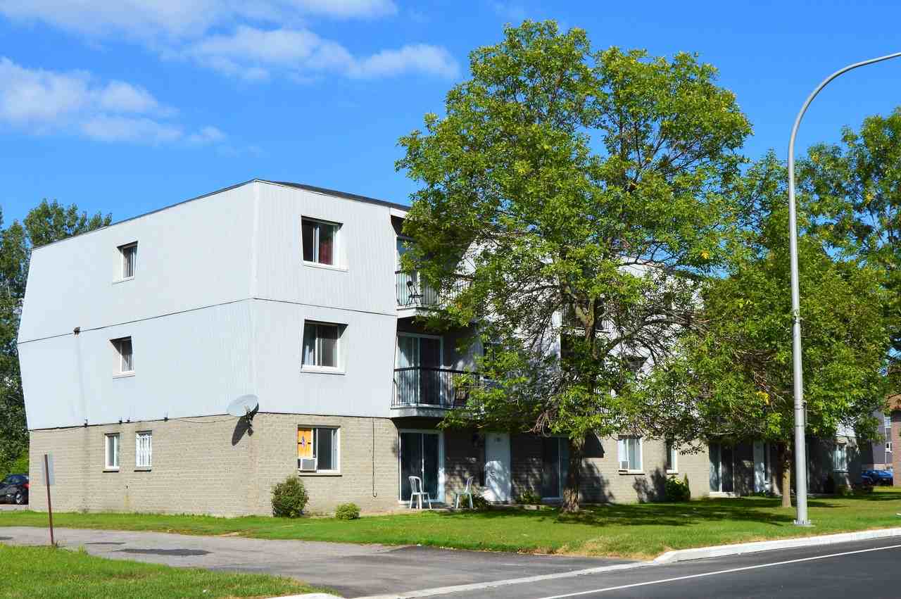 720-730 Côte Richelieu - Photo 2 of 4