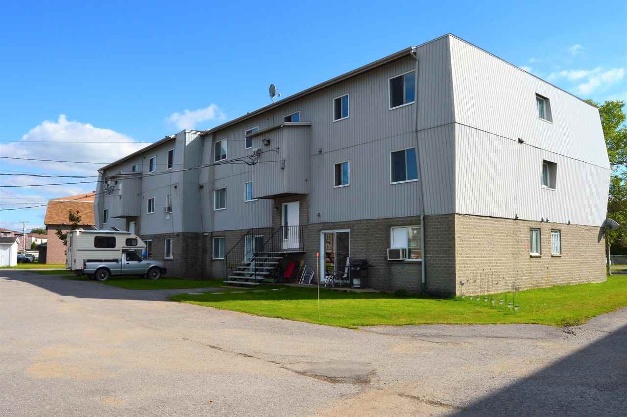 720-730 Côte Richelieu - Photo 3 of 4