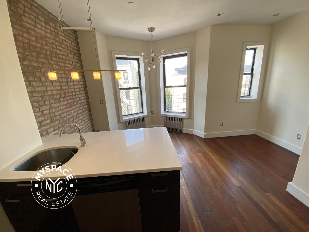 171 Rogers Ave #4C - Photo 2 of 8