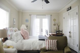 THE ROBERT BROWNING - Photo 1 of 1