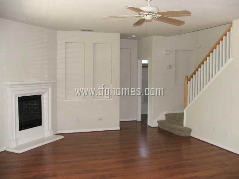 1788 Hiawatha Dr - Photo 3 of 3
