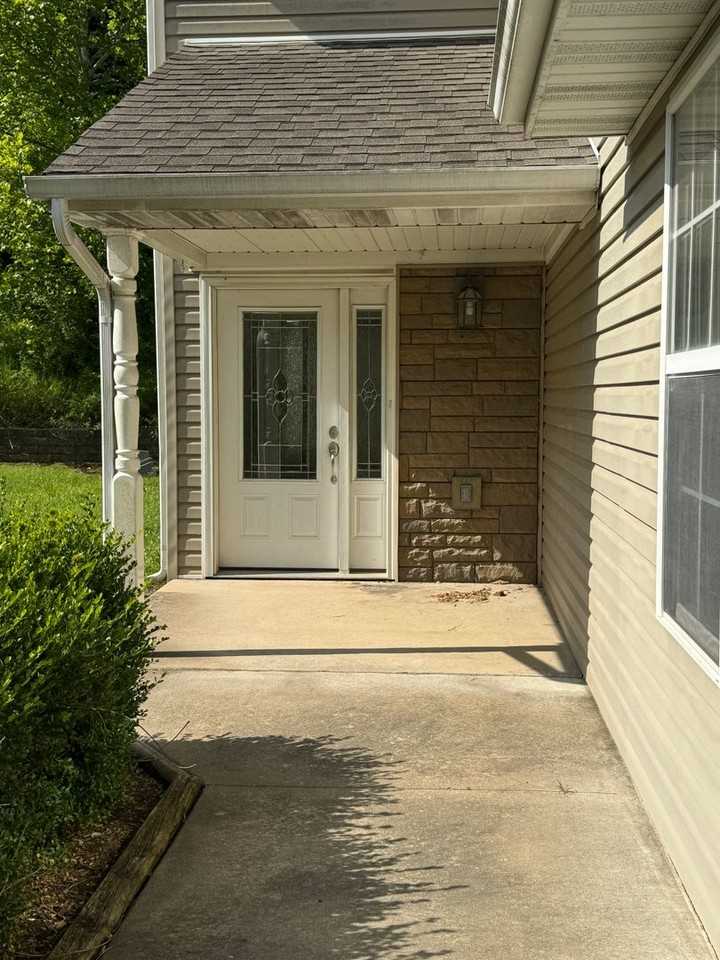 6749-MF2-E2 - Photo 2 of 16