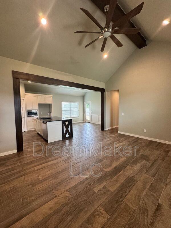 5357 Red Maple Ave - Photo 2 of 16