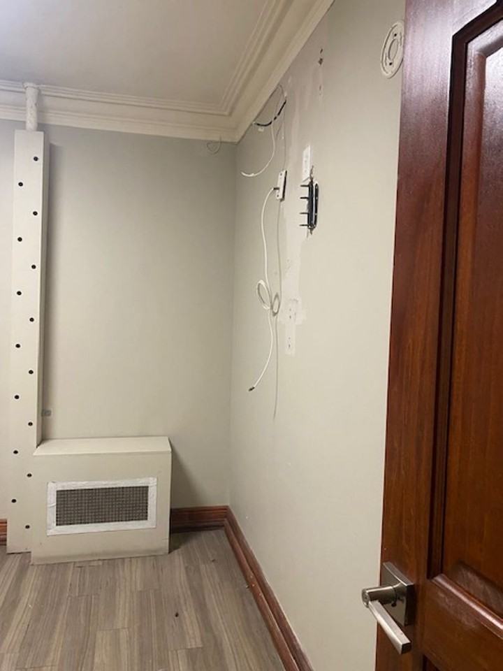 Baronsgate Towers LLC - Photo 7 of 13