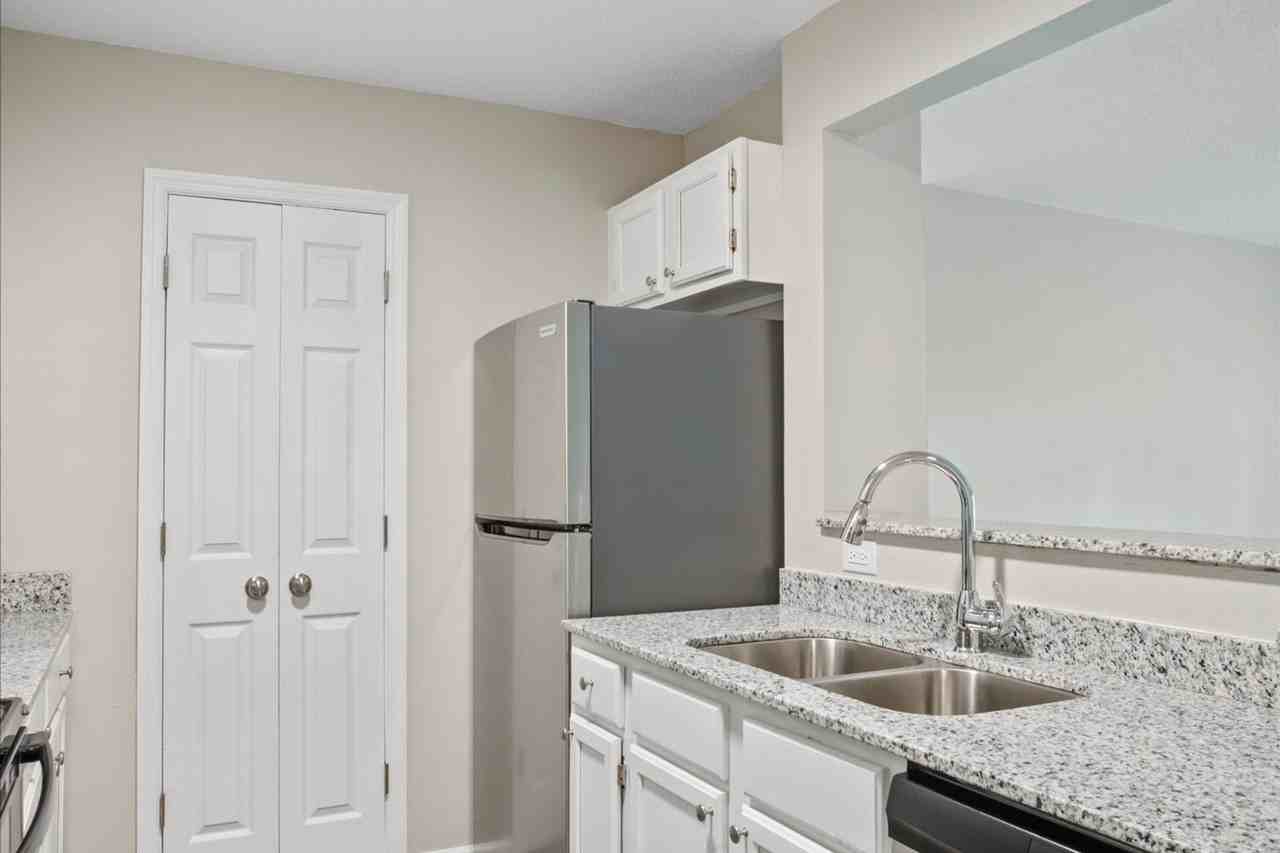 Briarwood Apartments - Photo 7 of 15