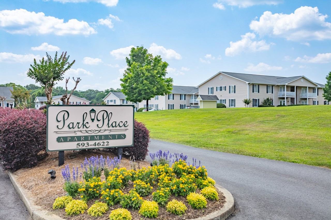 Park Place Apartments - Photo 4 of 14