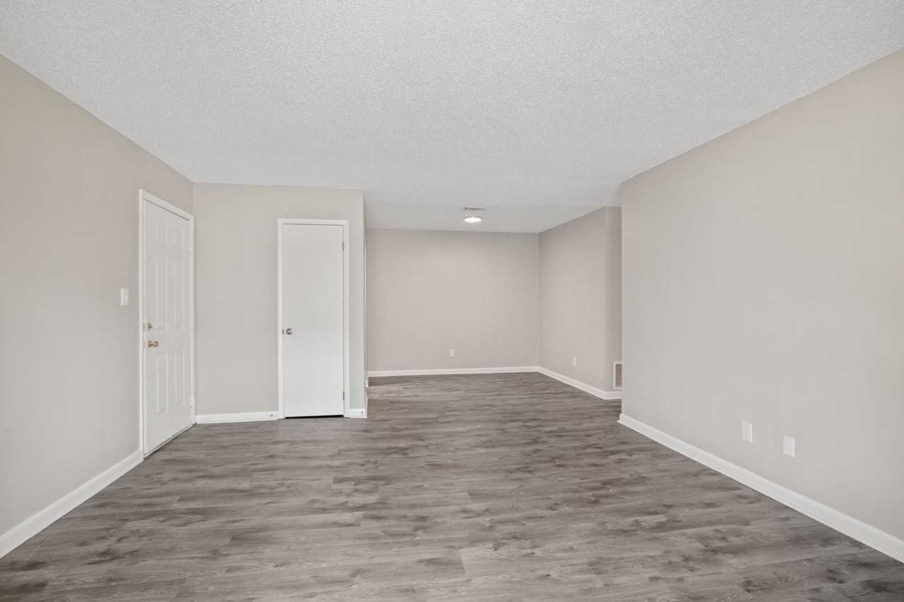 Park Place Apartments - Photo 5 of 14