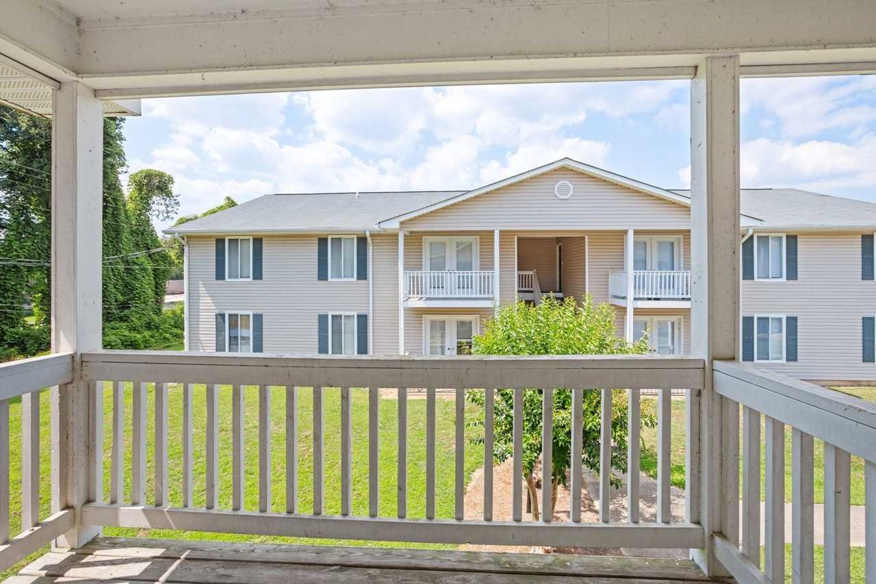 Park Place Apartments - Photo 6 of 14