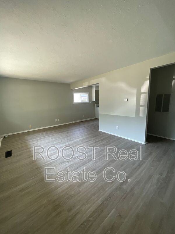525 Beechwood Rd - Photo 3 of 13