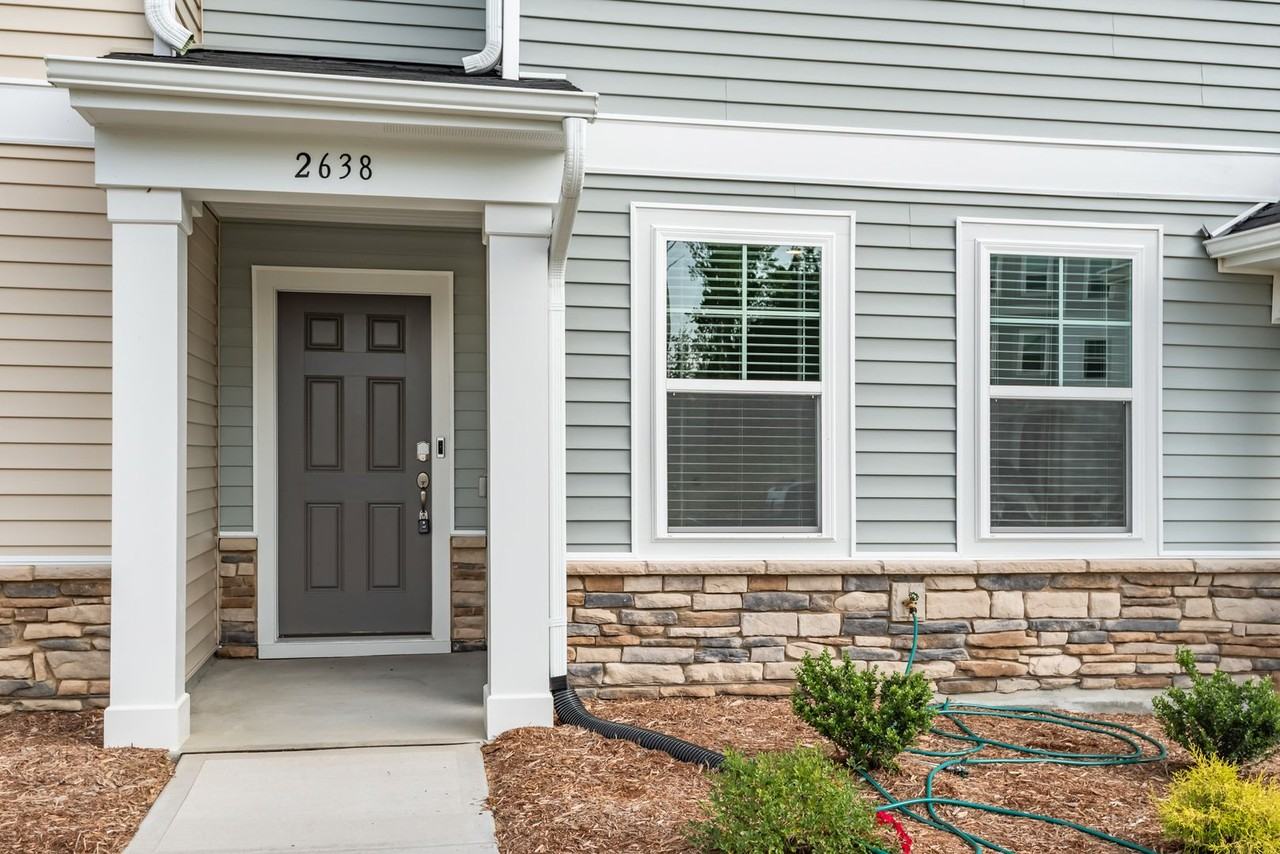 2638 Chert Ln - Photo 2 of 28