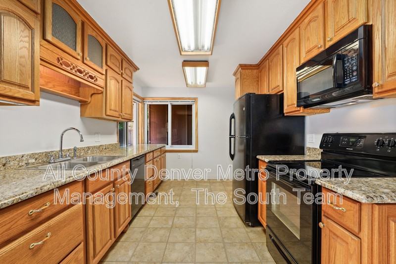 4120 S Inca St - Photo 7 of 24