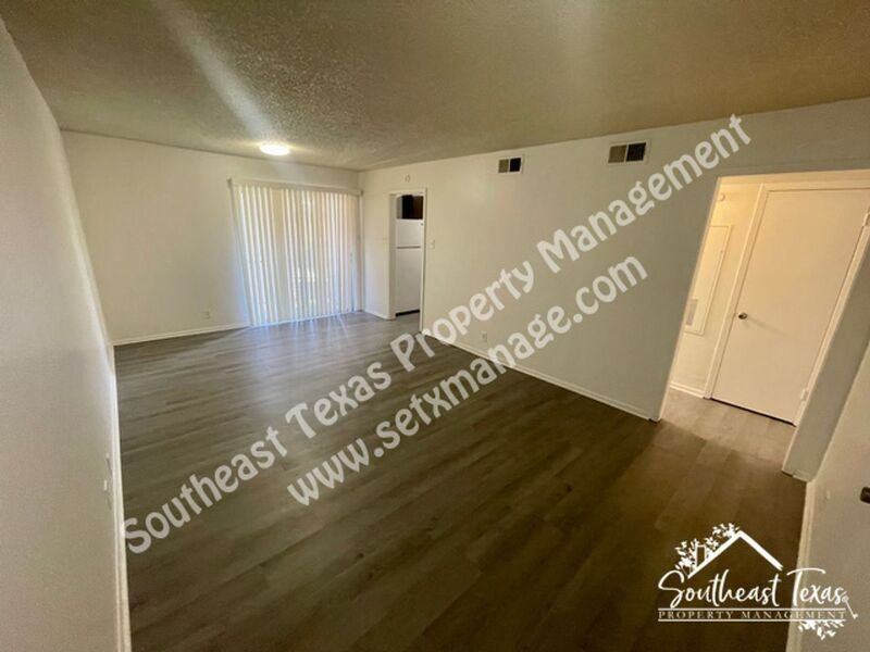 4110 Arthur Ln #04 - Photo 2 of 9