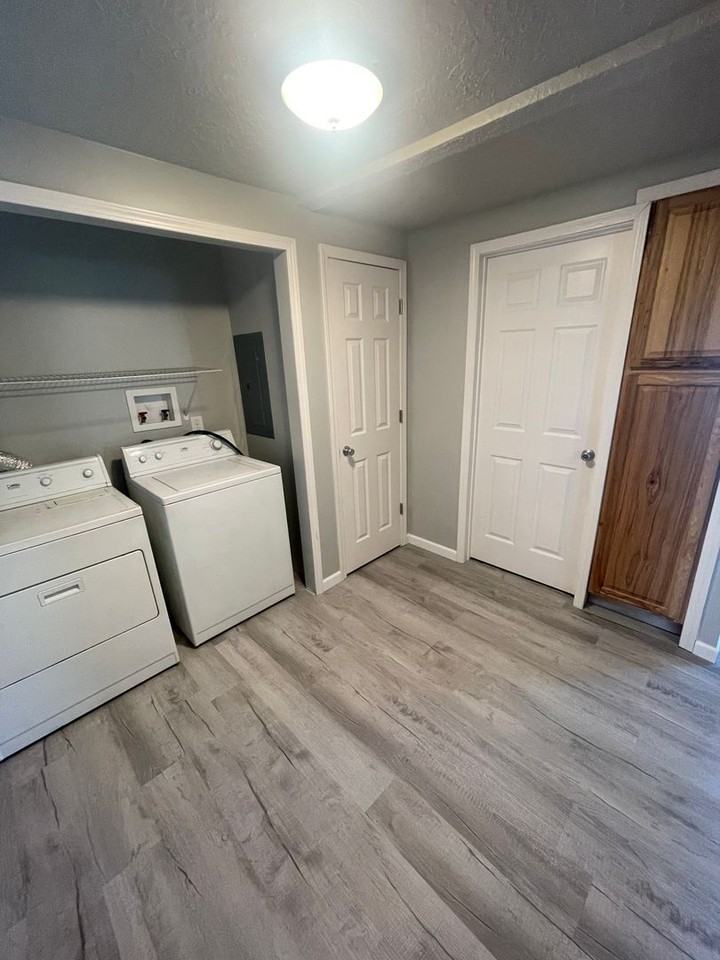 1675 S 2nd St #C - Photo 7 of 14