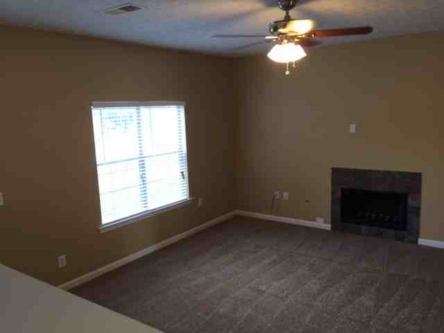 230 Vaness Dr - Photo 2 of 21