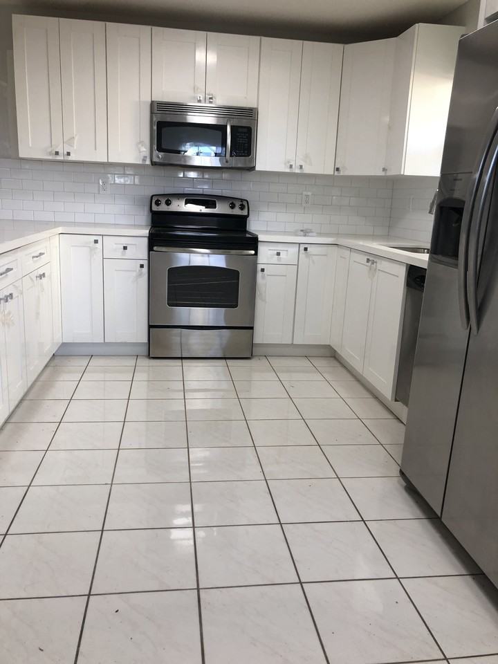 10344 Sw 23rd Ter #NA - Photo 2 of 8