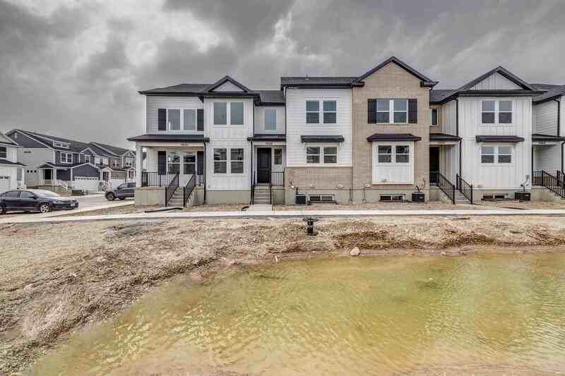 1456 Nw - Photo 3 of 24