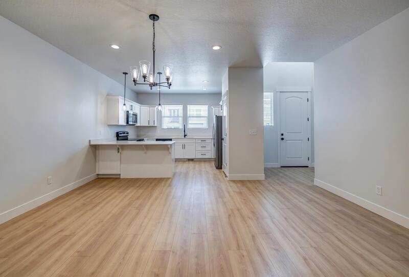 1456 Nw #BS - Photo 7 of 24