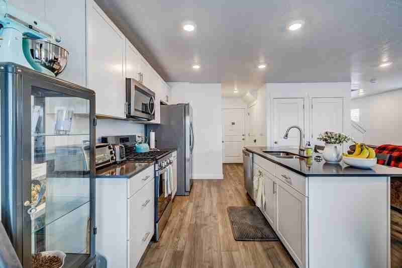 408 N Sea Chaser Ln #BS - Photo 7 of 29