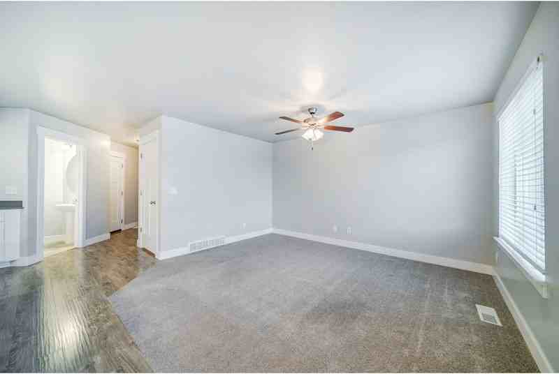 15313 S Tarawa Dr - Photo 6 of 10