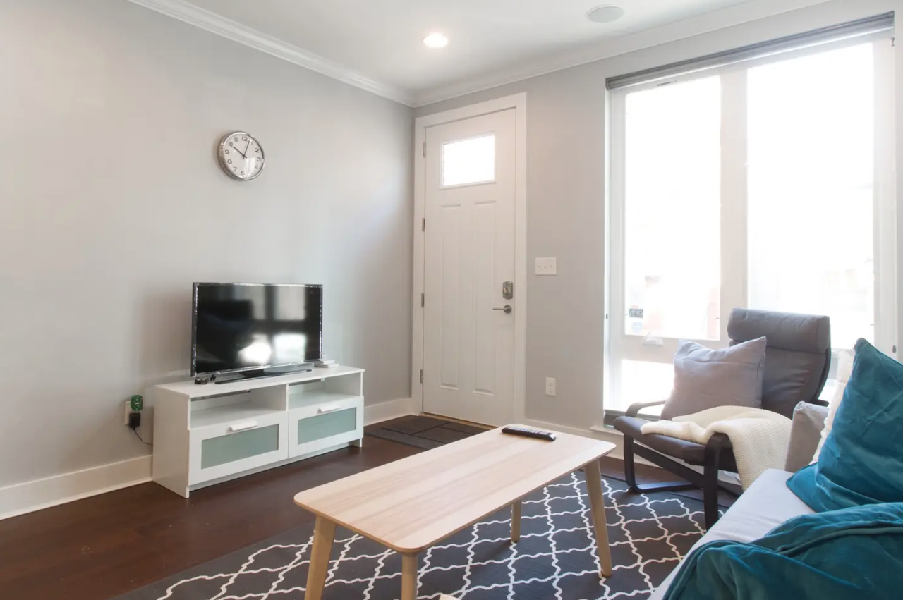 1338 S Chadwick St #NA - Photo 4 of 30