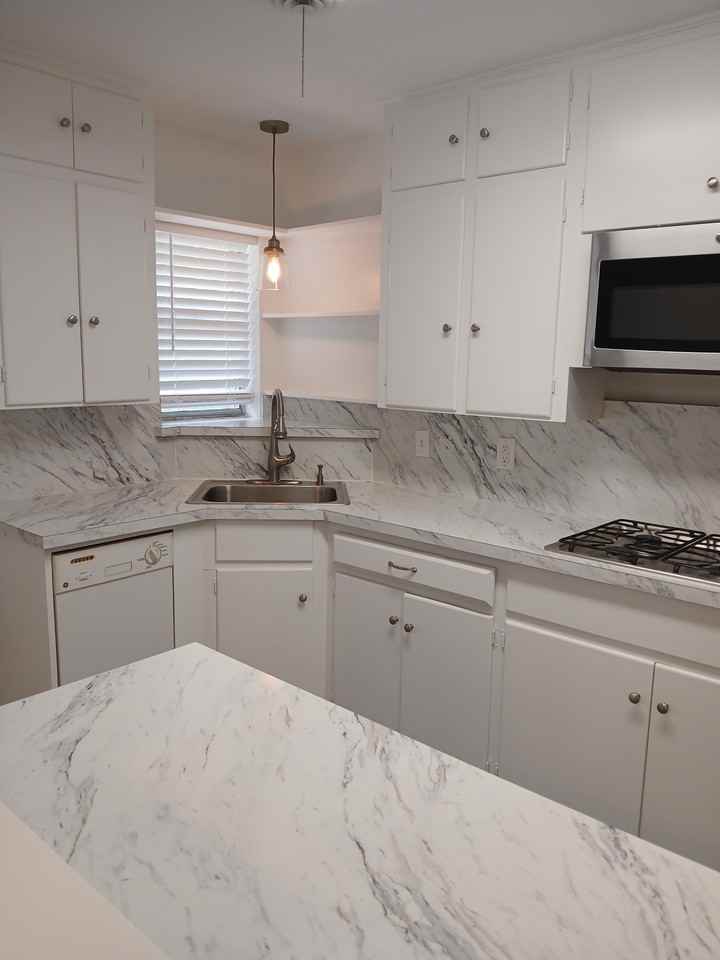 403 La Salle Dr #403 - Photo 4 of 16