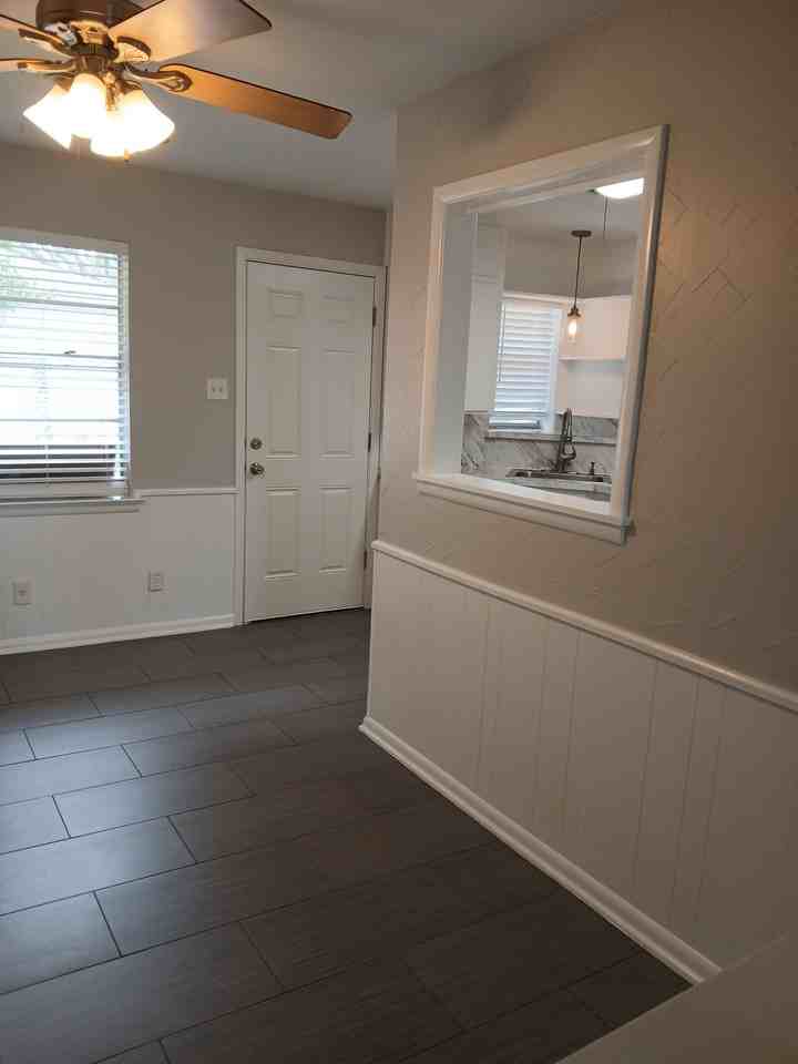403 La Salle Dr #403 - Photo 7 of 16