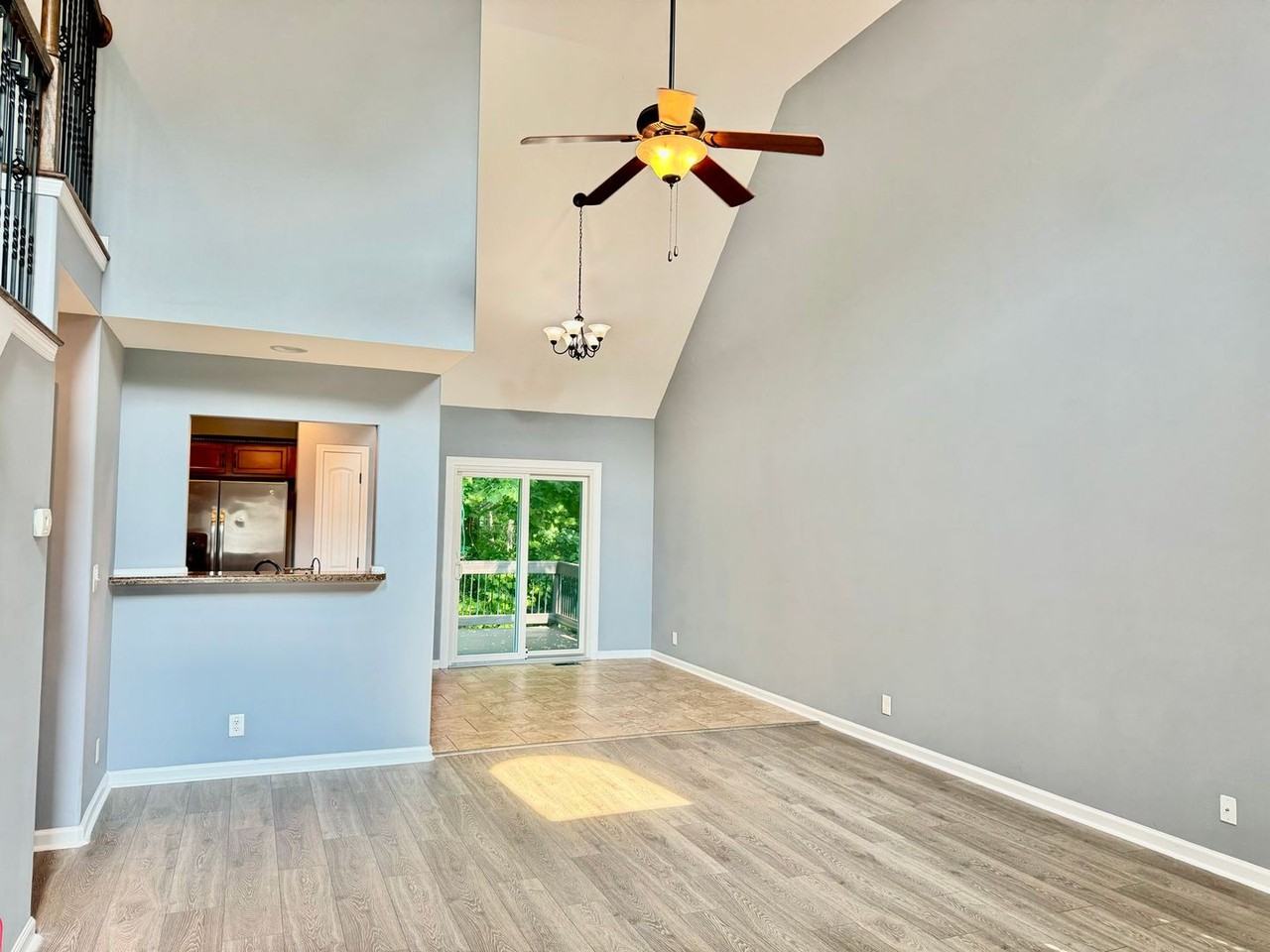 660 Deer Ridge Dr - Photo 2 of 27