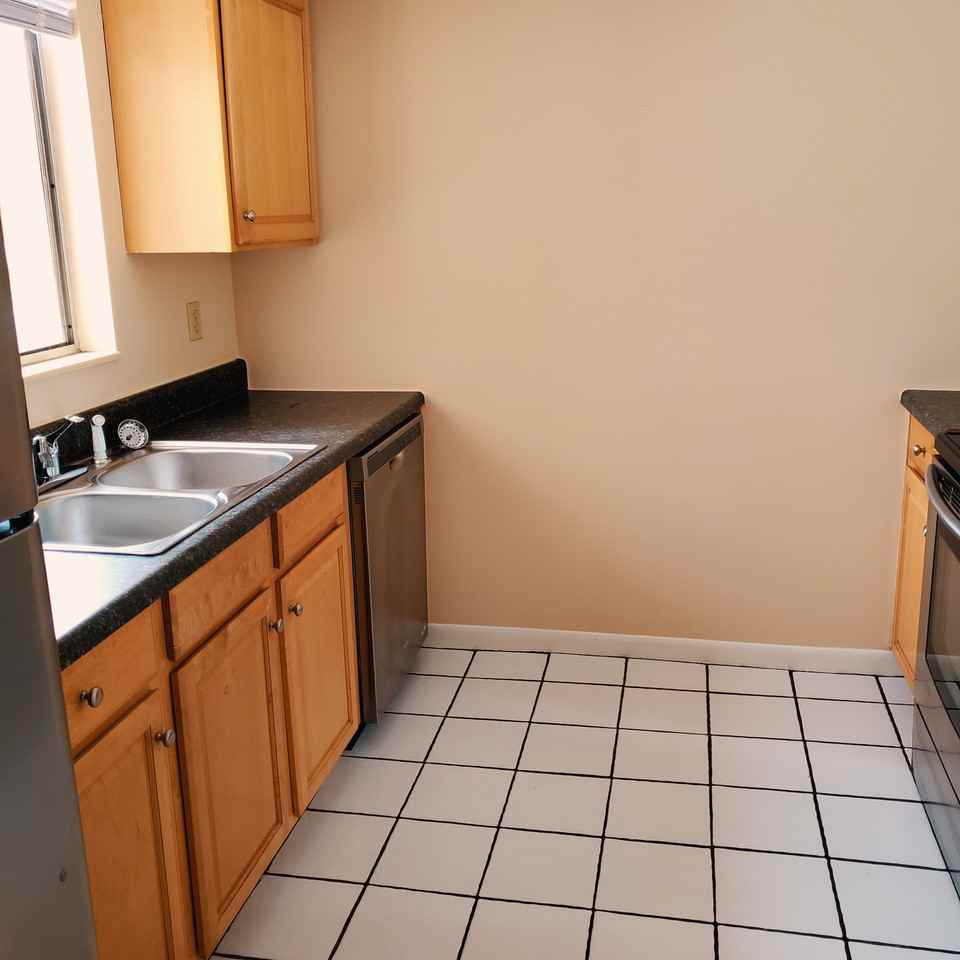 621 99th Ave N #203 - Photo 3 of 17