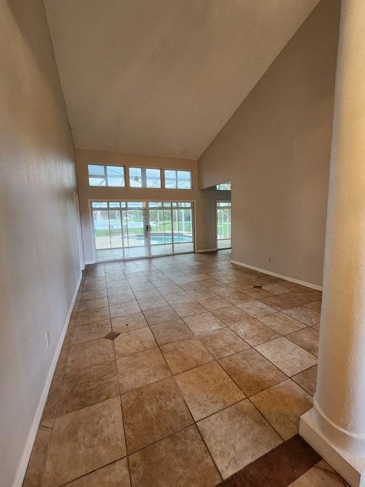 1549 Carillon Park Dr - Photo 2 of 31