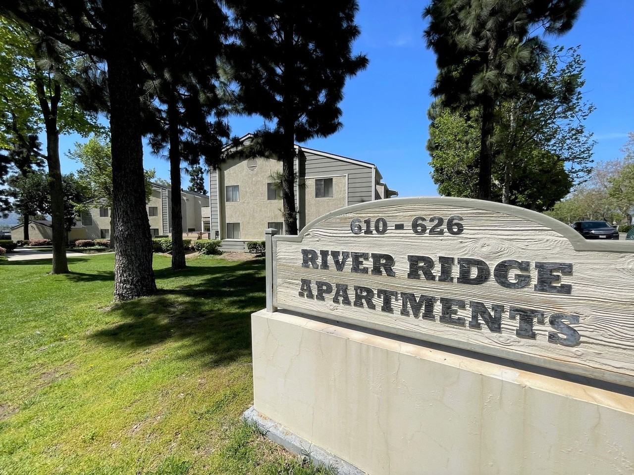 Fillmore River Ridge Apartments - Photo 4 of 6