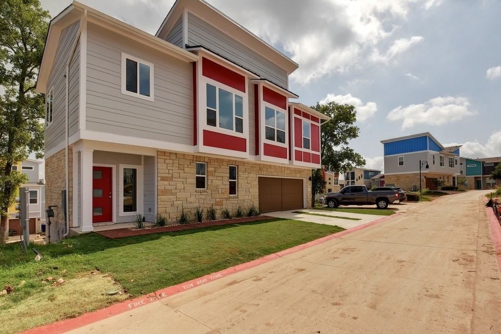 2004 Warely Ln - Photo 2 of 26