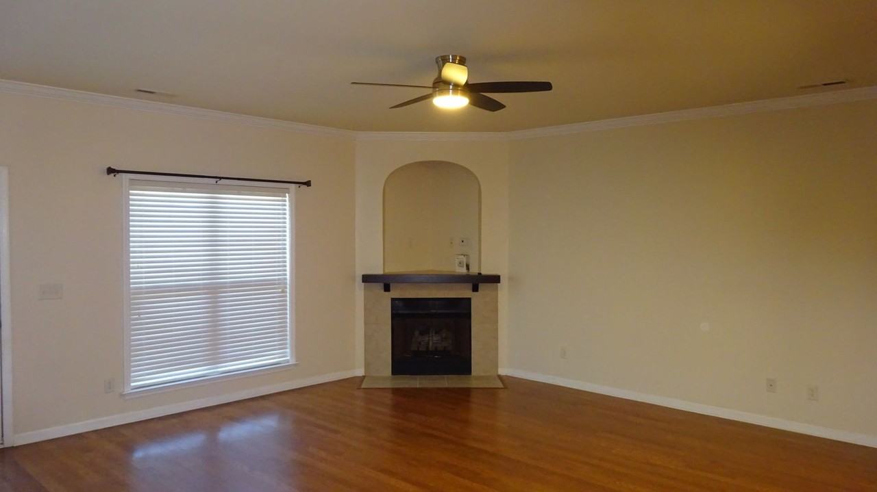 22173 Kennemer Ln - Photo 2 of 14