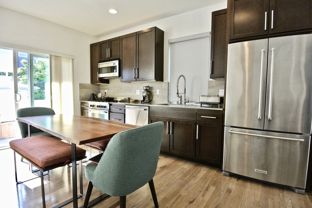 2024 Nw 61st St - Photo 4 of 32