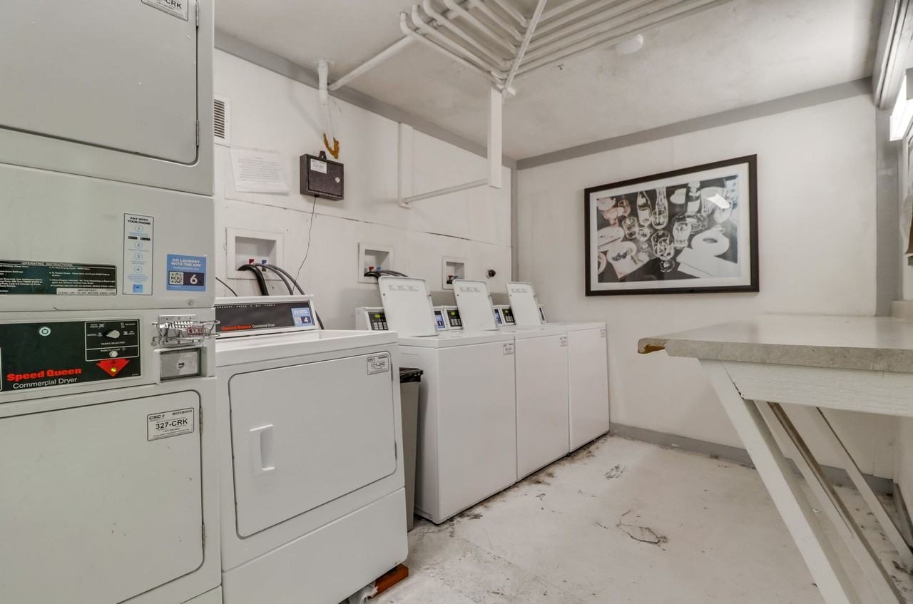 1964 5th Ave - Photo 5 of 5