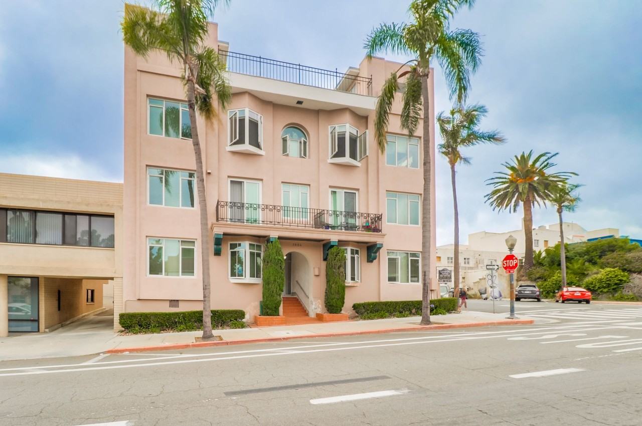 1964 5th Ave - Photo 3 of 5