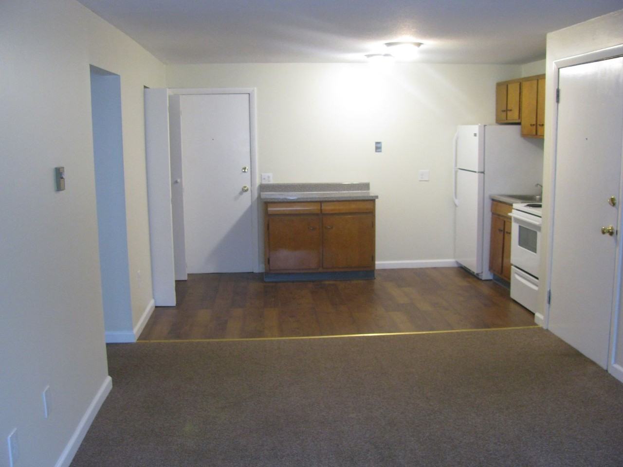 1309 St James Ave - Photo 2 of 4