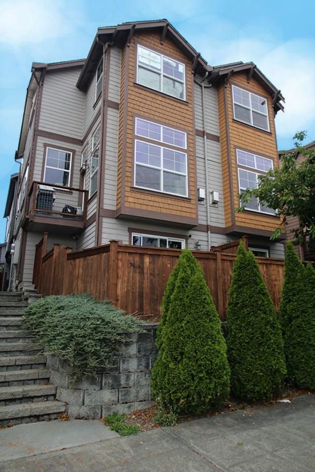 4507 Evanston Ave N #B - Photo 2 of 24