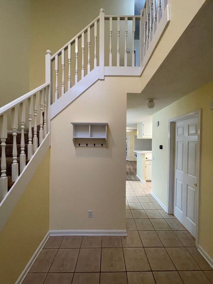 100 Woodmere Dr ##Llc - Photo 3 of 24