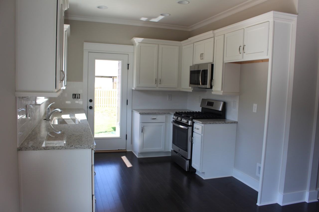 1285 Shades Ter - Photo 2 of 13