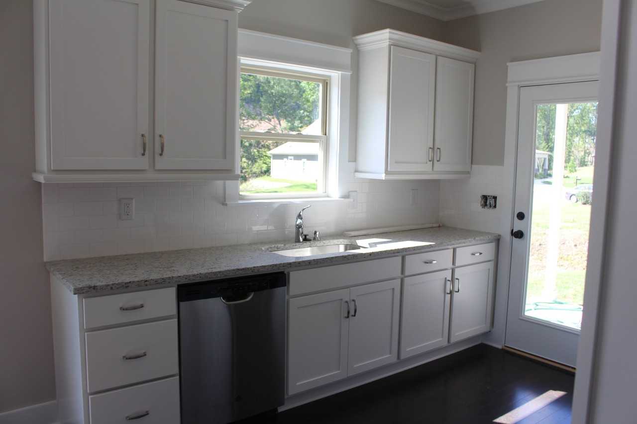 1285 Shades Ter - Photo 4 of 13