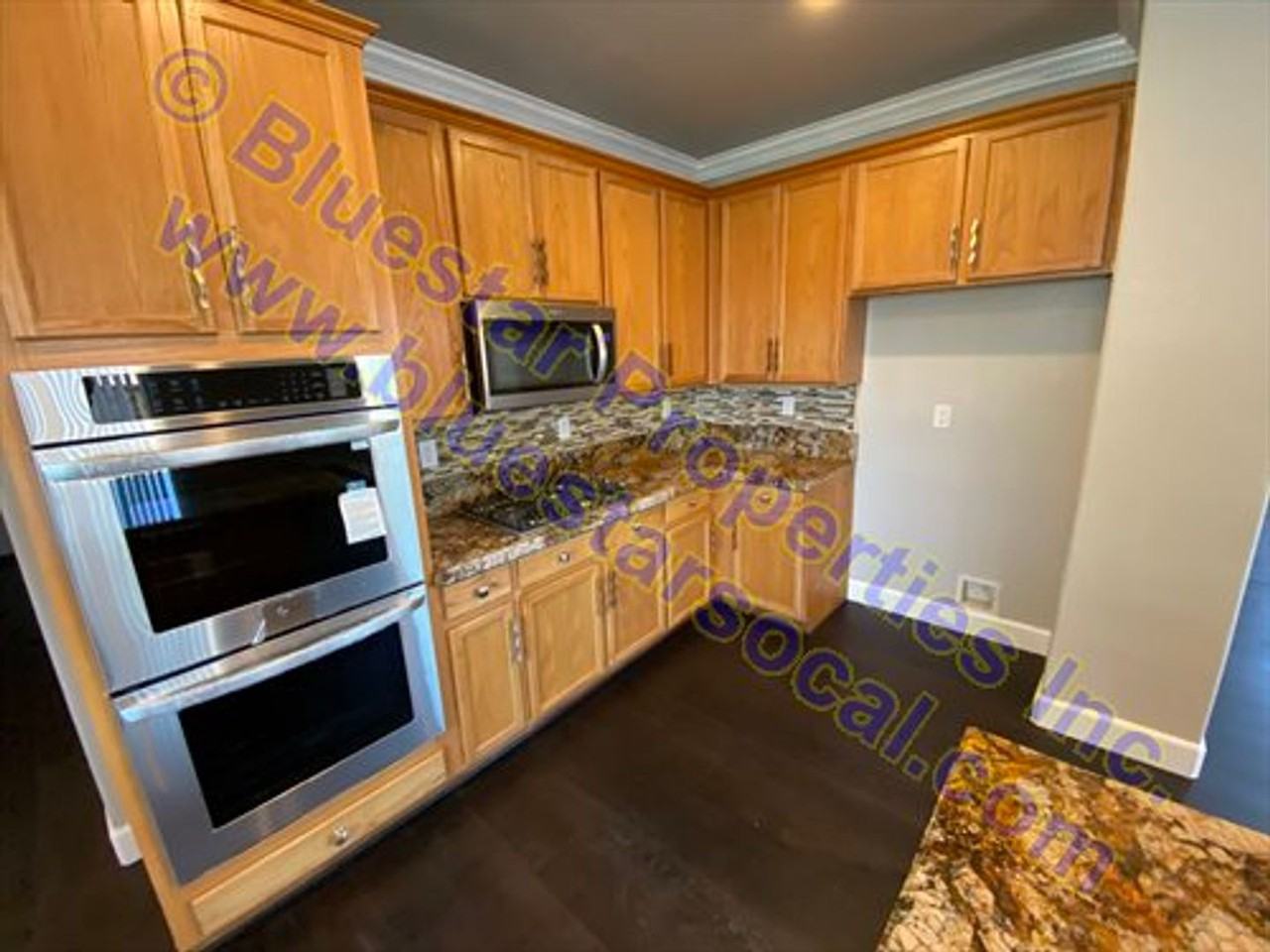 14867 Glen Hollow Rd - Photo 4 of 24