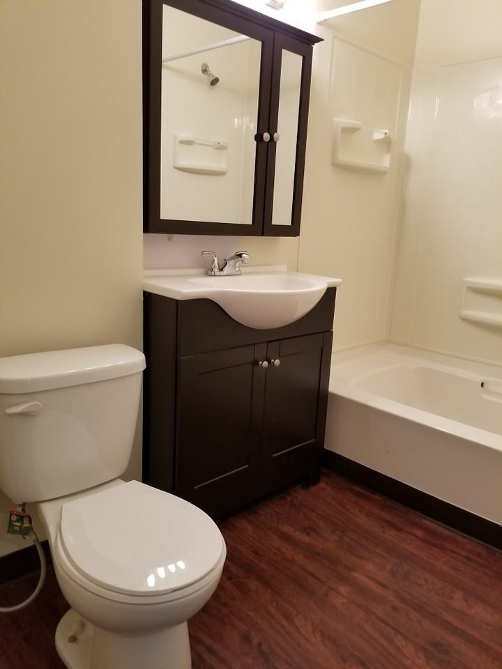 208 Pennsylvania Ave - Photo 2 of 22