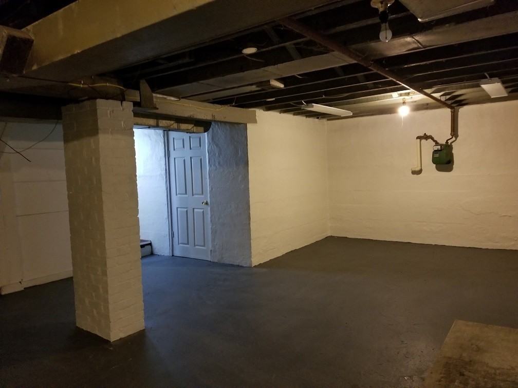 208 Pennsylvania Ave - Photo 7 of 22