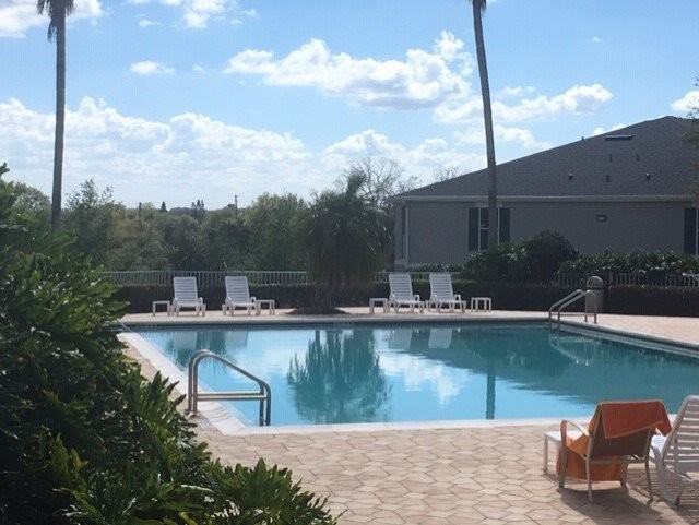 4006 Hemingway Cir - Photo 4 of 9