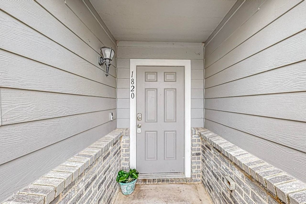 1820 Village Park Trl - Photo 7 of 38