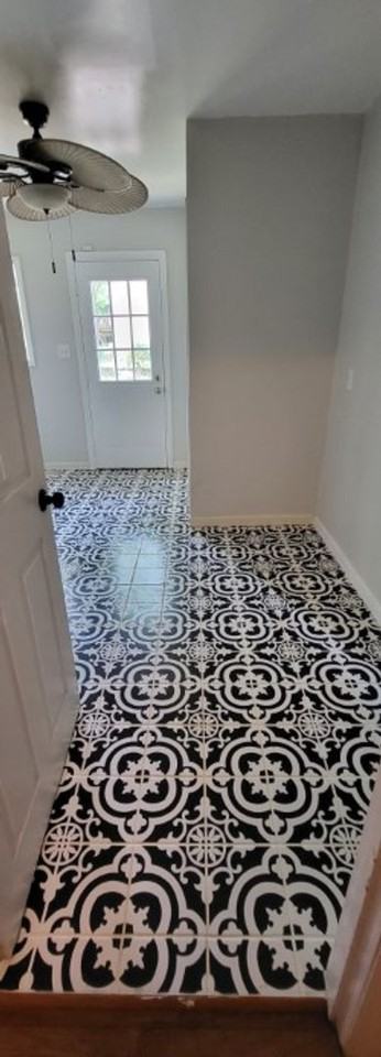 2204 Oakdale Dr - Photo 2 of 25