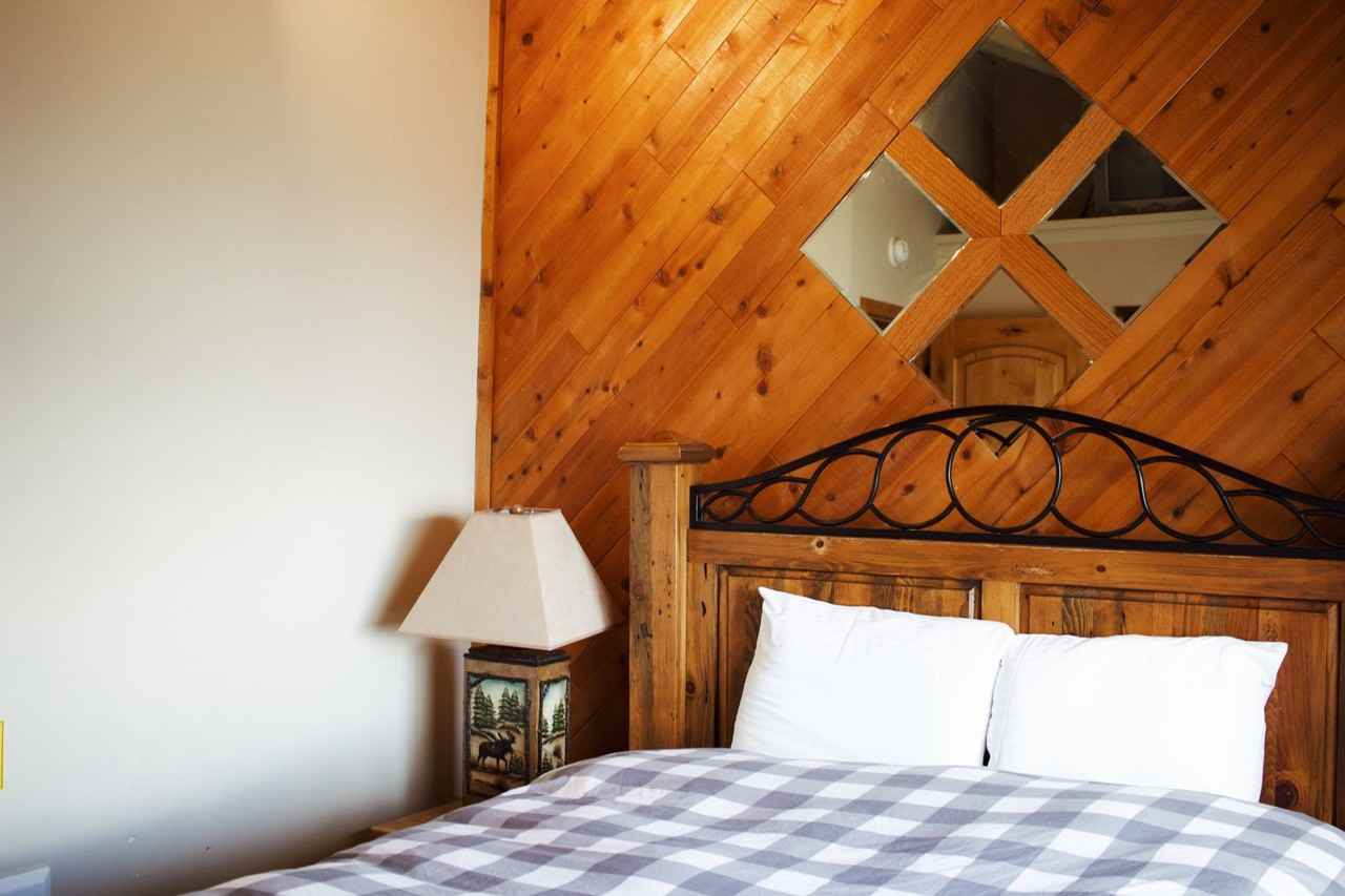 168 Meadow Ln - Photo 3 of 5